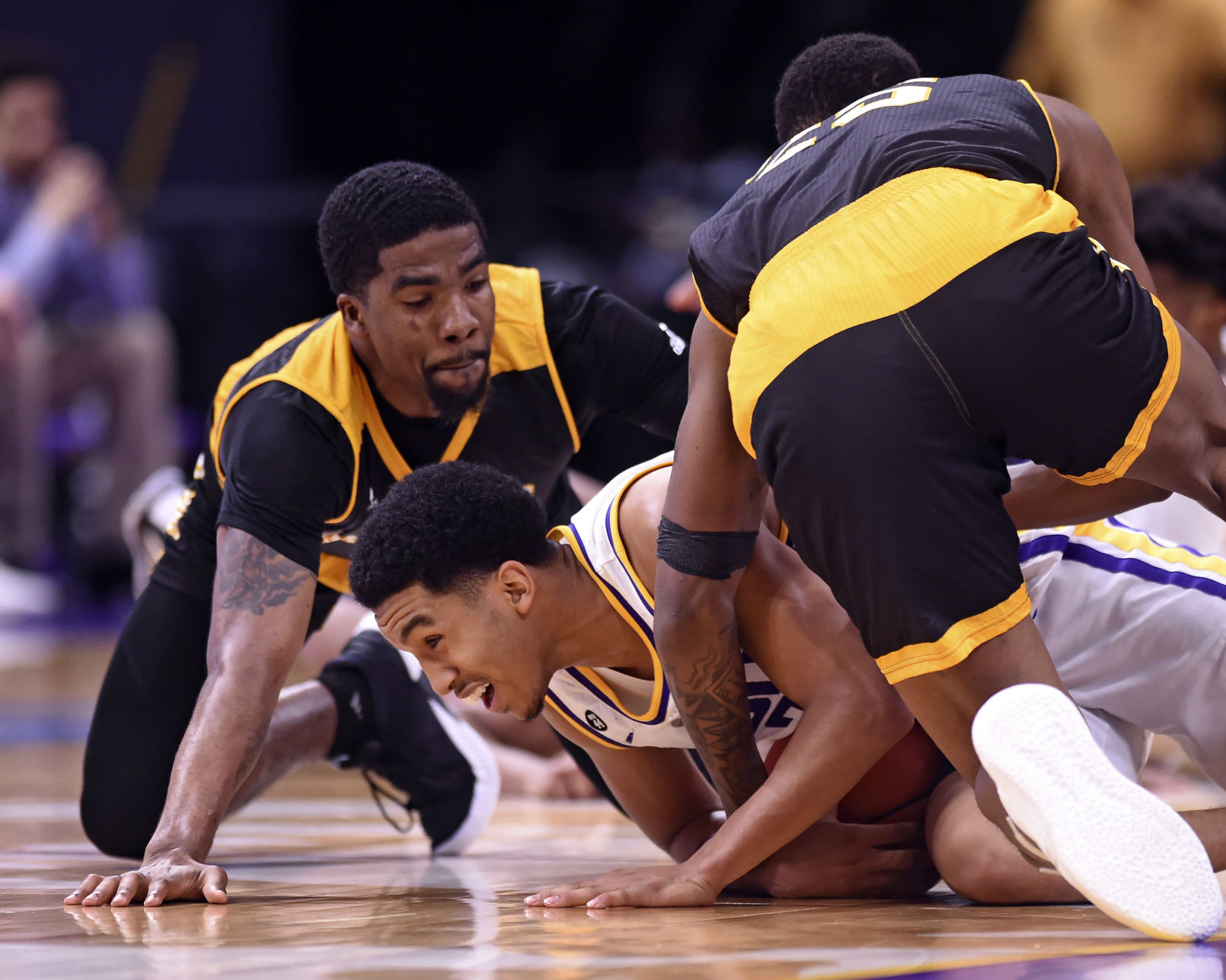 lsugramblingbasketball.120218_HS_1230